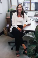 Amie Den Biesen, Salmon Arm, Mortgage Broker
